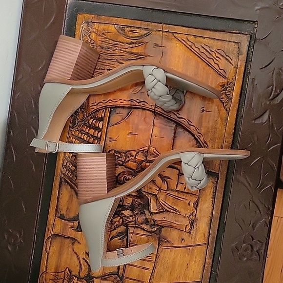 Lucky Brand | Braided Block Heel Sandal Adjustable Strap NWOT 8.5 Boho Girly - Picture 4 of 5